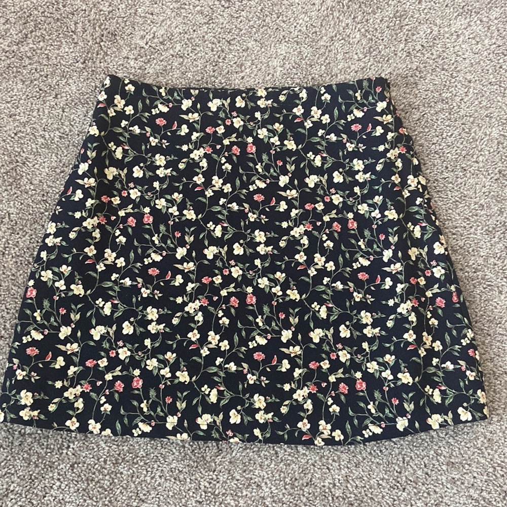 Storia Navy Floral skirt